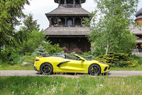Editorial 2021 chevrolet corvette stingray 3lt convertible 12 dw