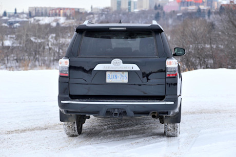 Editorial 2015 toyota 4runner limited 5 passenger ts 05