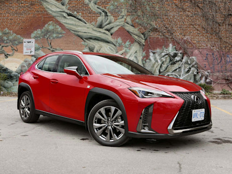 Editorial 2019 lexus ux 200 02 bh