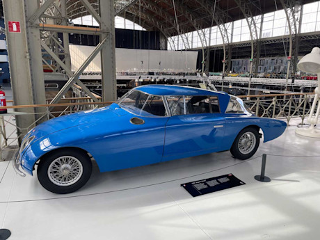 Editorial 17 1954 bugatti brown