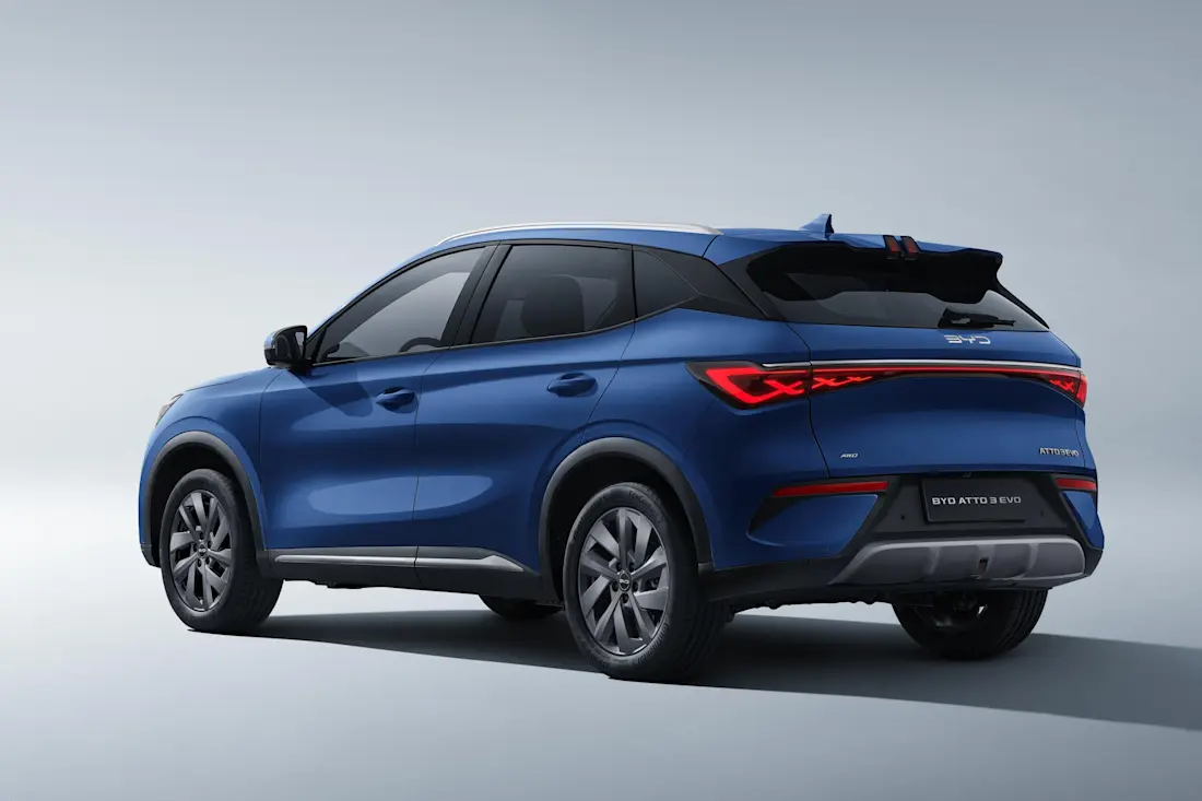 07ATTO3 LHD Exterior Right Rear 45 download JPG