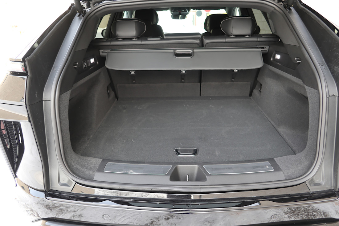 2026 Cadillac Lyriq V - TD - JM - 260223 - 11.jpg