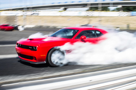 Editorial 00 bm 2015 dodge challenger