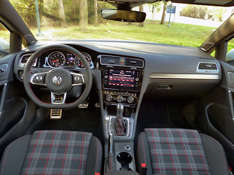 Editorial 2018 volkswagen golf gti 10 jb