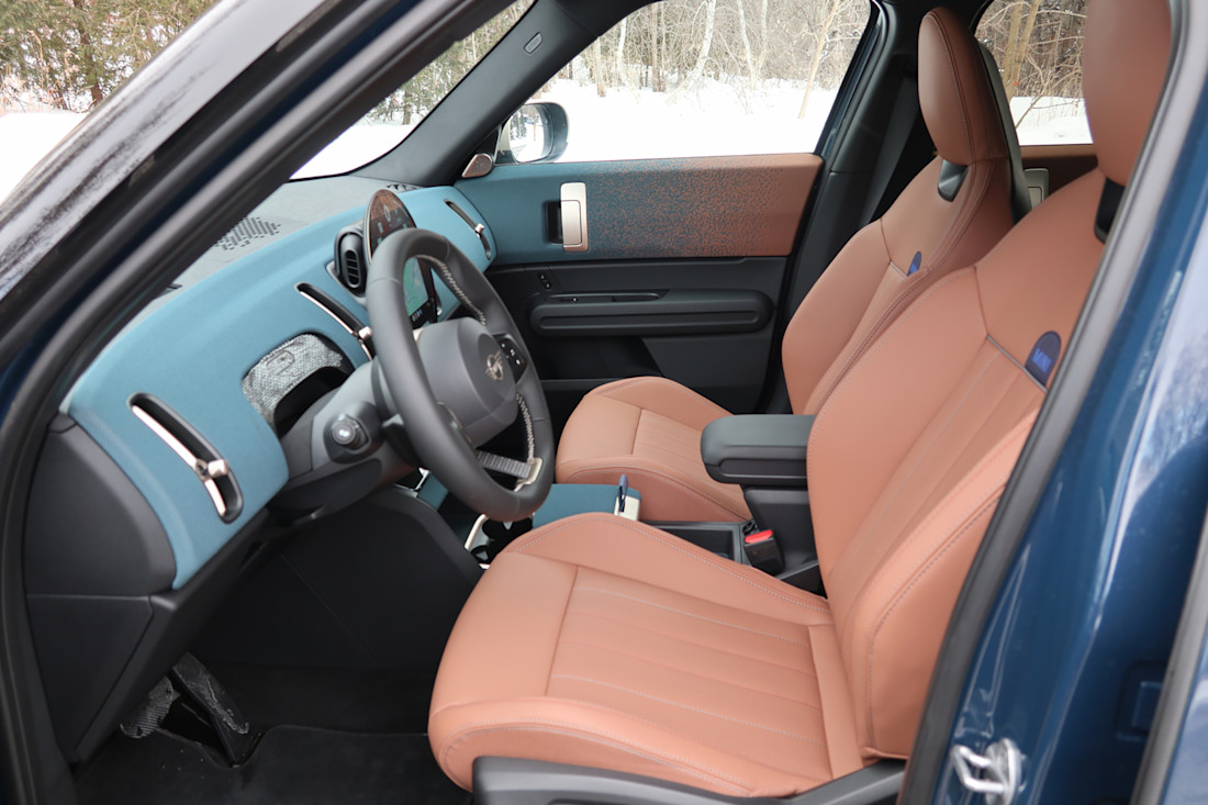 2026 Mini Countryman S ALL4 - TD - JM - 260318 - 21.jpg