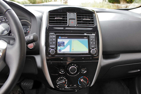 Editorial 2016 nissan versa note sl pb 11