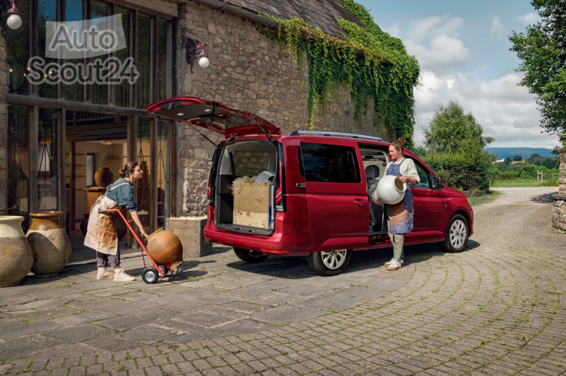 ford-tourneo-connect-2022 (11).jpg
