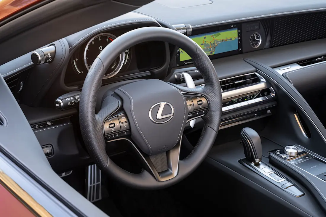 AS24 Lexus LC 500 Convertible 2021 interieur AS24 Lexus LC 500 Convertible 2021 interieur