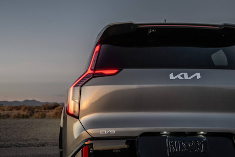 Editorial 2026 kia ev9 gt nf kia 241121 19