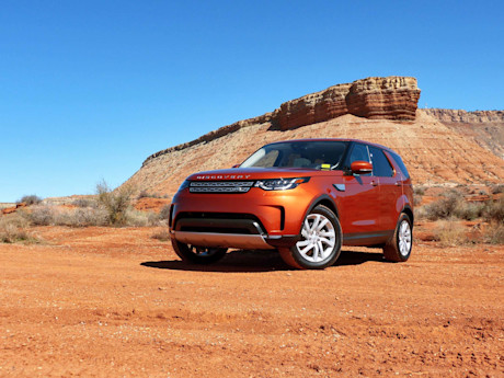 Editorial 2017 land rover discovery 14 jb