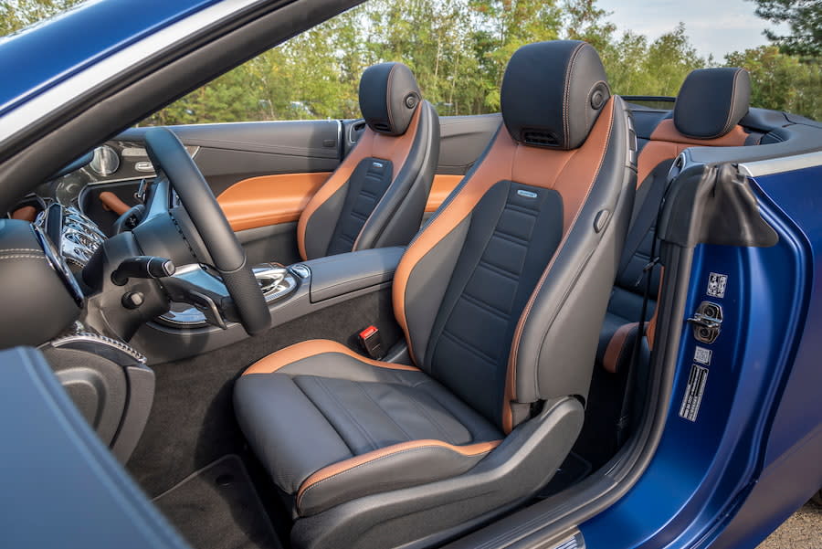 mercedes-e-klasse-cabrio-seats.jpg