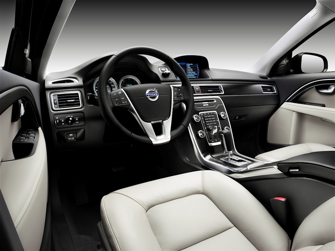 37384_Volvo_V70