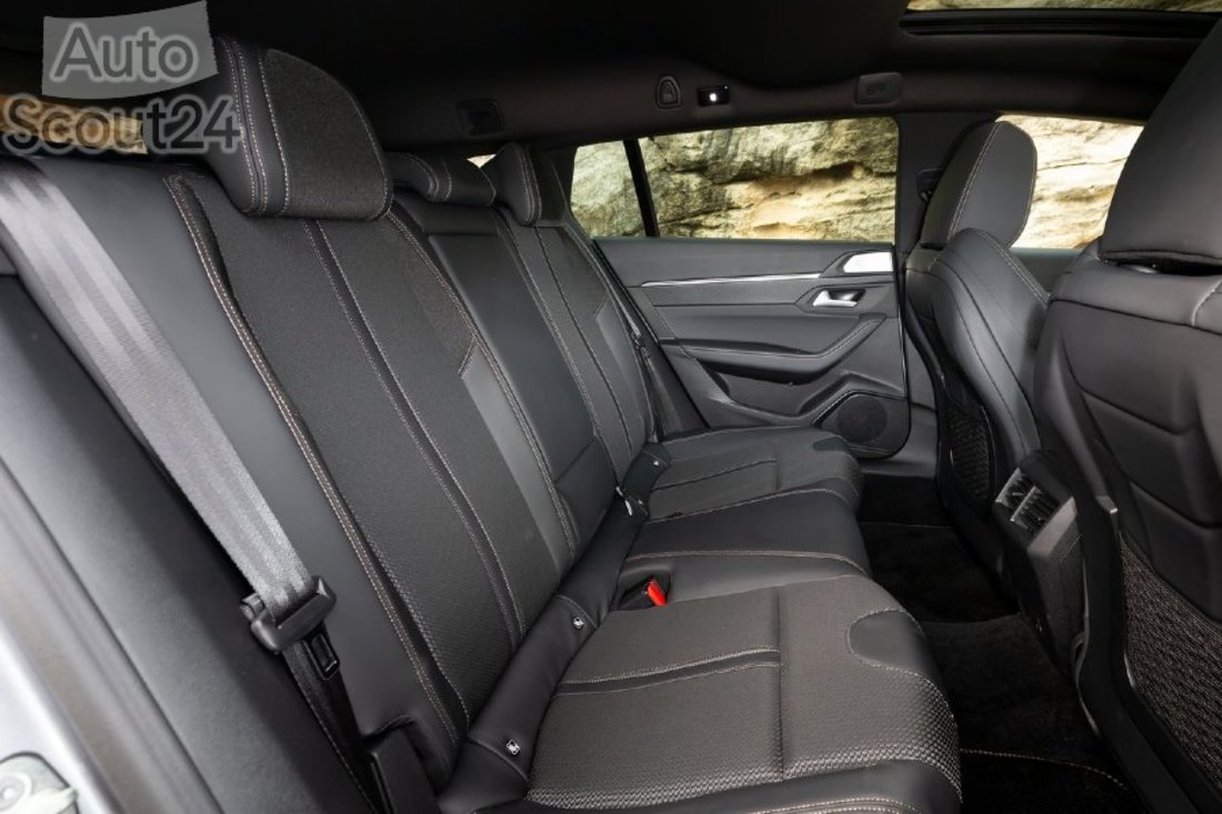 Peugeot-508_SW-2019-1280-ab (1).jpg