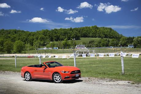 Editorial 2015 ford mustang gt convertible premium jw 03