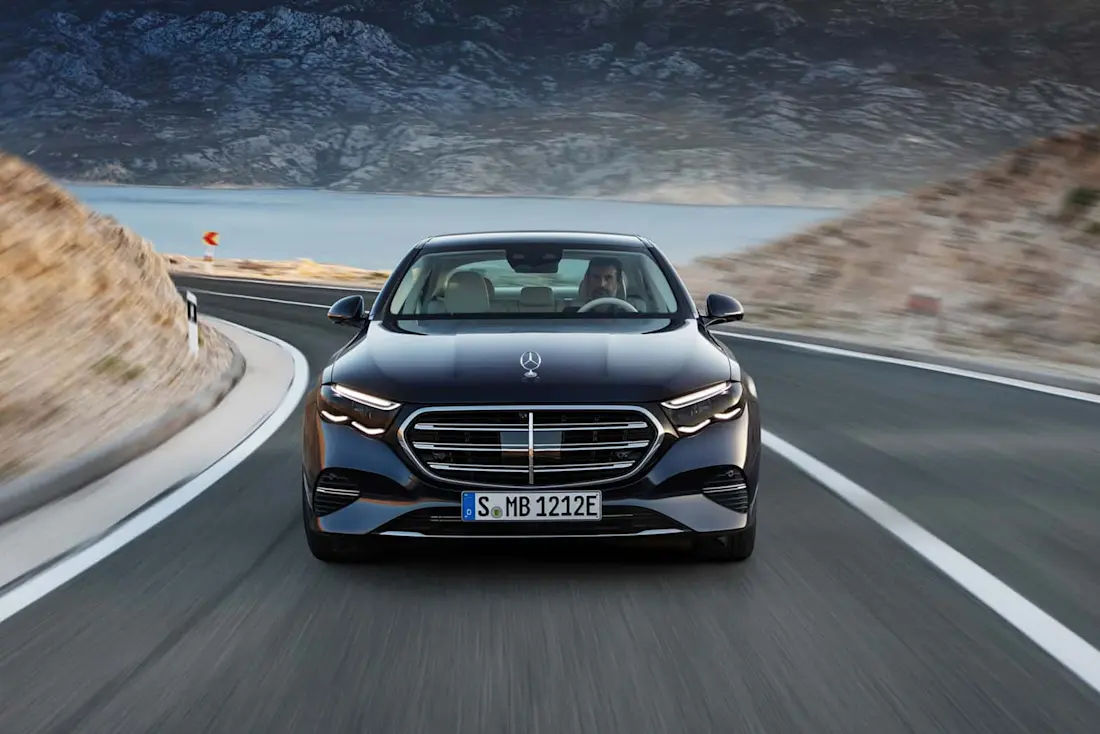 Mercedes-E-Klasse-2024-Front Mercedes-E-Klasse-2024-Front