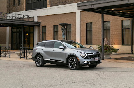 Editorial 2023 kia sportage phev ex premium 03 jw