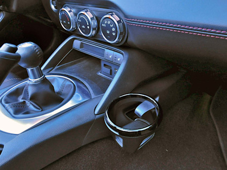 Editorial 2016 mazda mx 5 gt sh 35