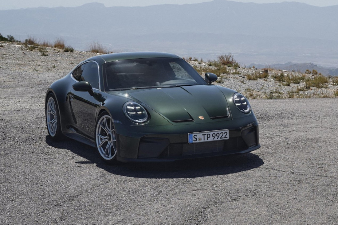 Porsche-911-GT3-Touring-Package-2025 (5).jpg