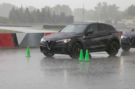 Editorial 2019 alfa romeo stelvio quadrifoglio 01 jw