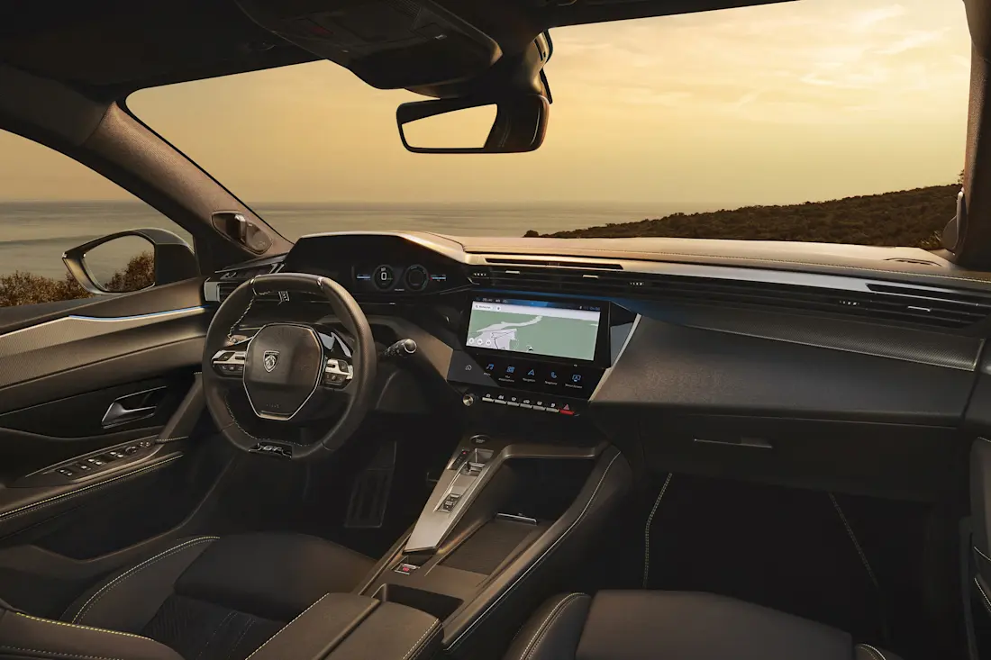 PEUGEOT E408 2601CV 408 FR