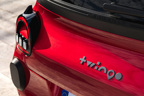 Twingo-E-Tech-Elektrisch-Absolut-Rot-12