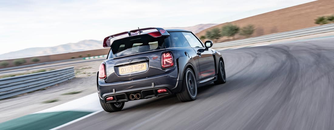 mini-john-cooper-works-gp-l-03