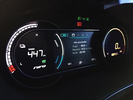 Editorial 2020 kia niro ev sx touring 27 db fr