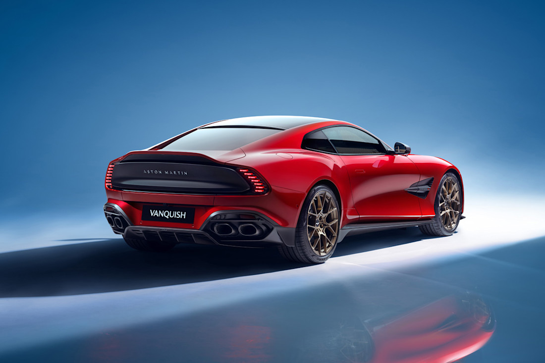 Aston Martin Vanquish (3).jpg