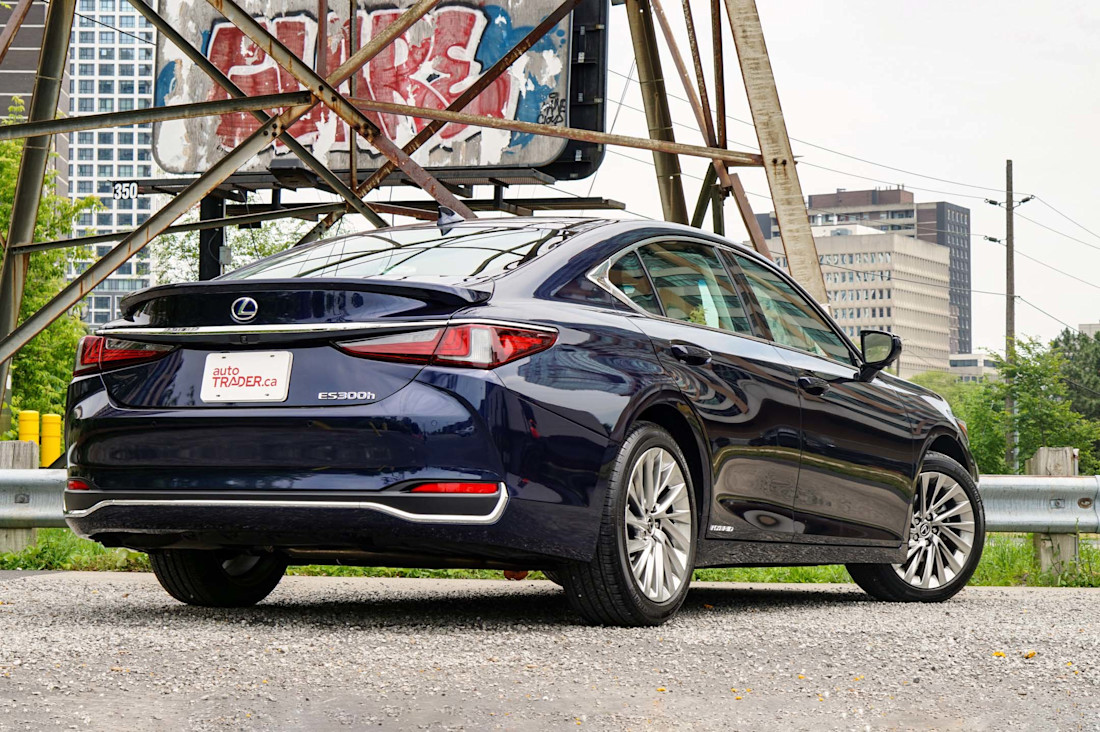 Editorial 2020 lexus es 300h 07 jl