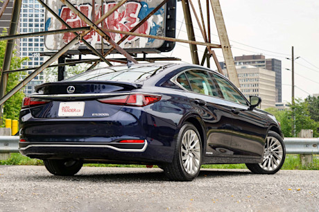Editorial 2020 lexus es 300h 07 jl