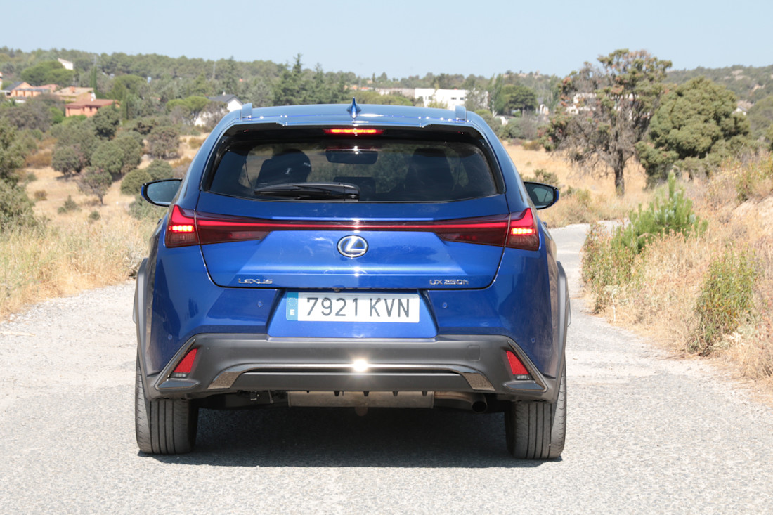 lexus-ux250h (46).JPG