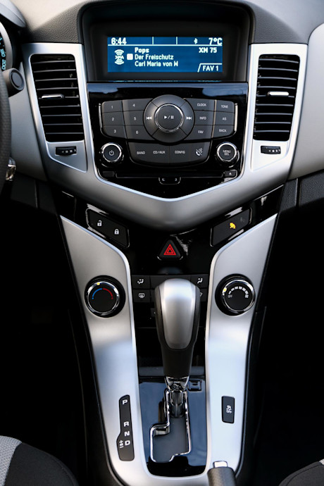 Editorial 2014 chevrolet cruze ts 16