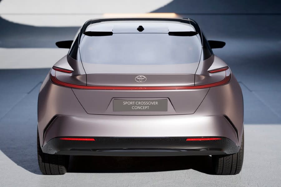 Toyota-Sport_Crossover_Concept-2023-1024-06.jpg