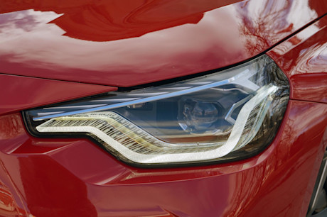 Editorial 2023 bmw 230i xdrive coupe 12 jl