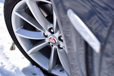 Editorial 2015 jaguar xf 30 awd jp 21