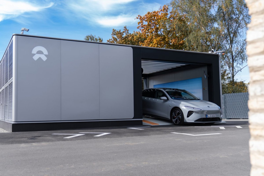 nio-et7-2022-2.jpg