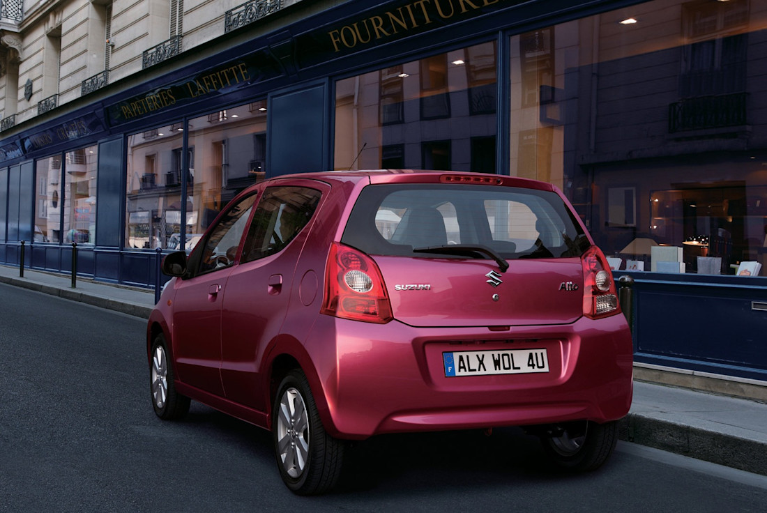 suzuki-alto-back