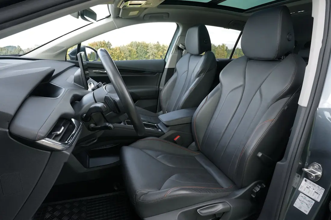 4 skoda-enyaq-iv-80-vordersitze