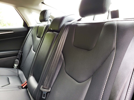 Editorial 2019 ford fusion energi titanium 29 sw