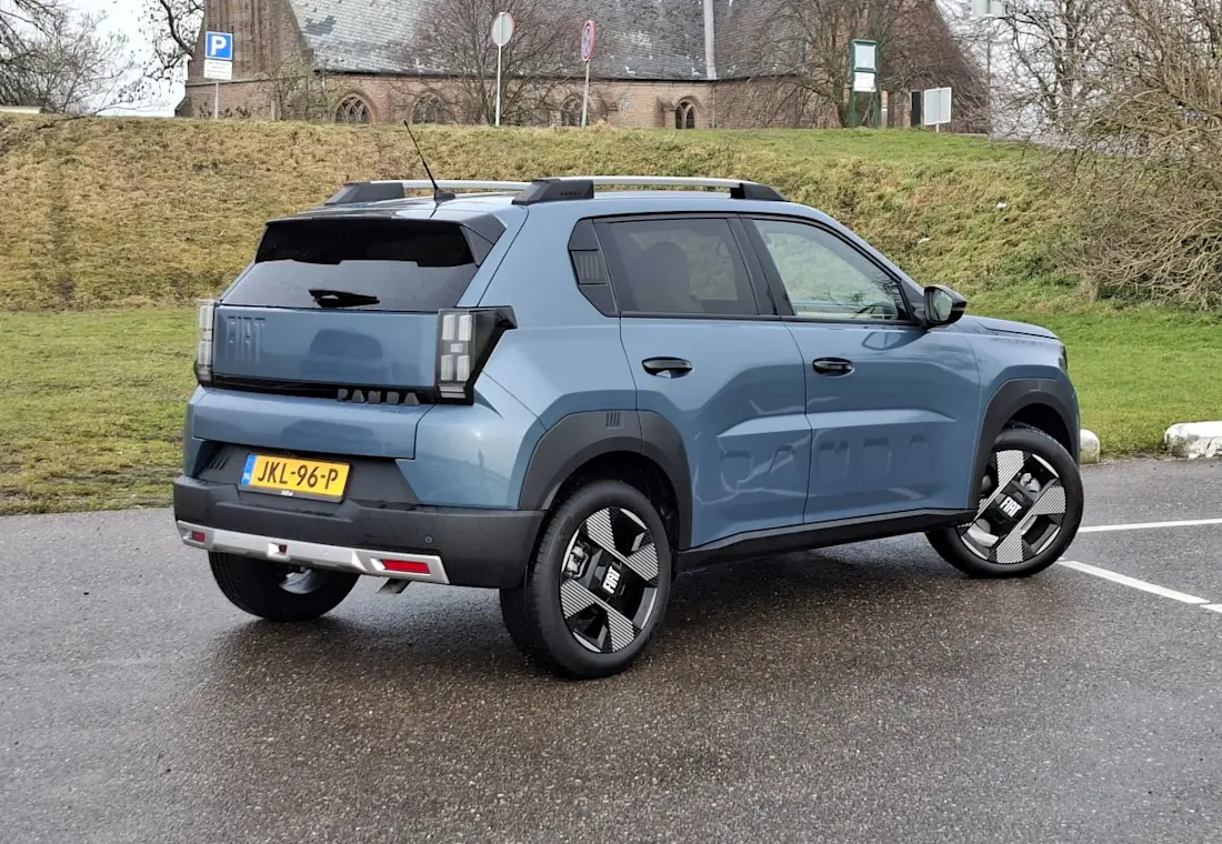 Fiat Grande Panda Hybrid 2