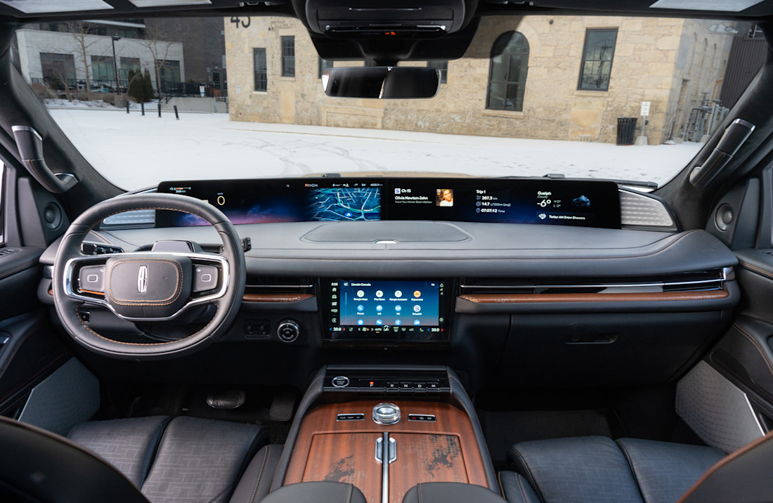 2026 Lincoln Navigator - TD - JW - 260413 - 30.jpg