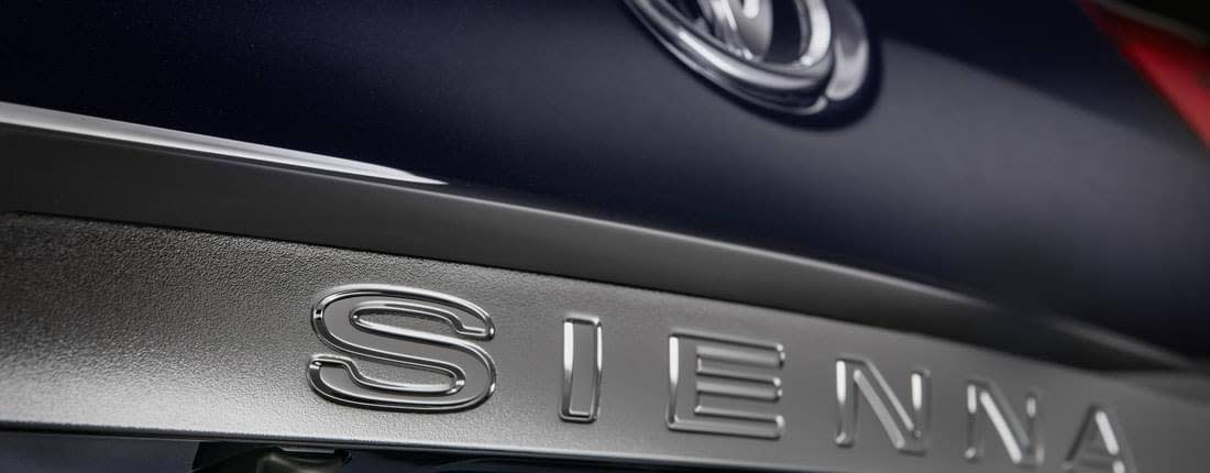 7rEaHfeBy3sIAddRgaqNsg-916b56e2c9d541e0301345c78ed7a43d-toyota-sienna-l-04-1100