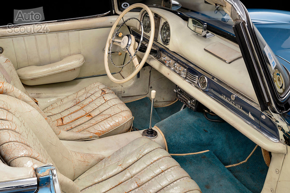 subasta mercedes 300 Sl de fangio (2).jpg