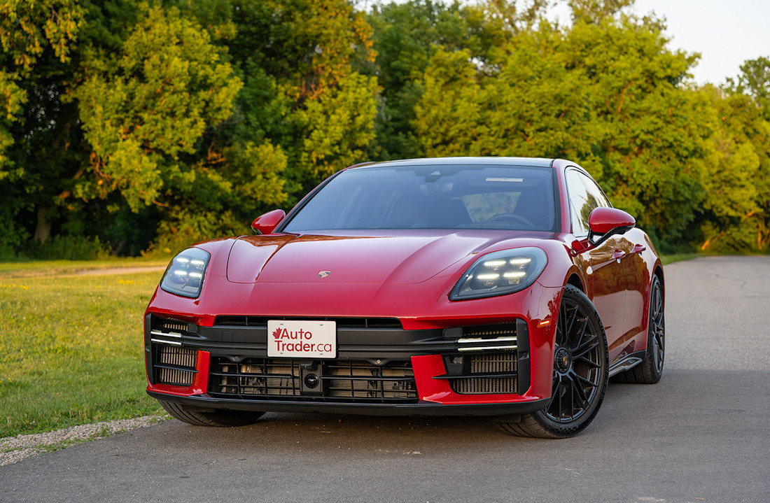 2025 Porsche Panamera GTS Review Image