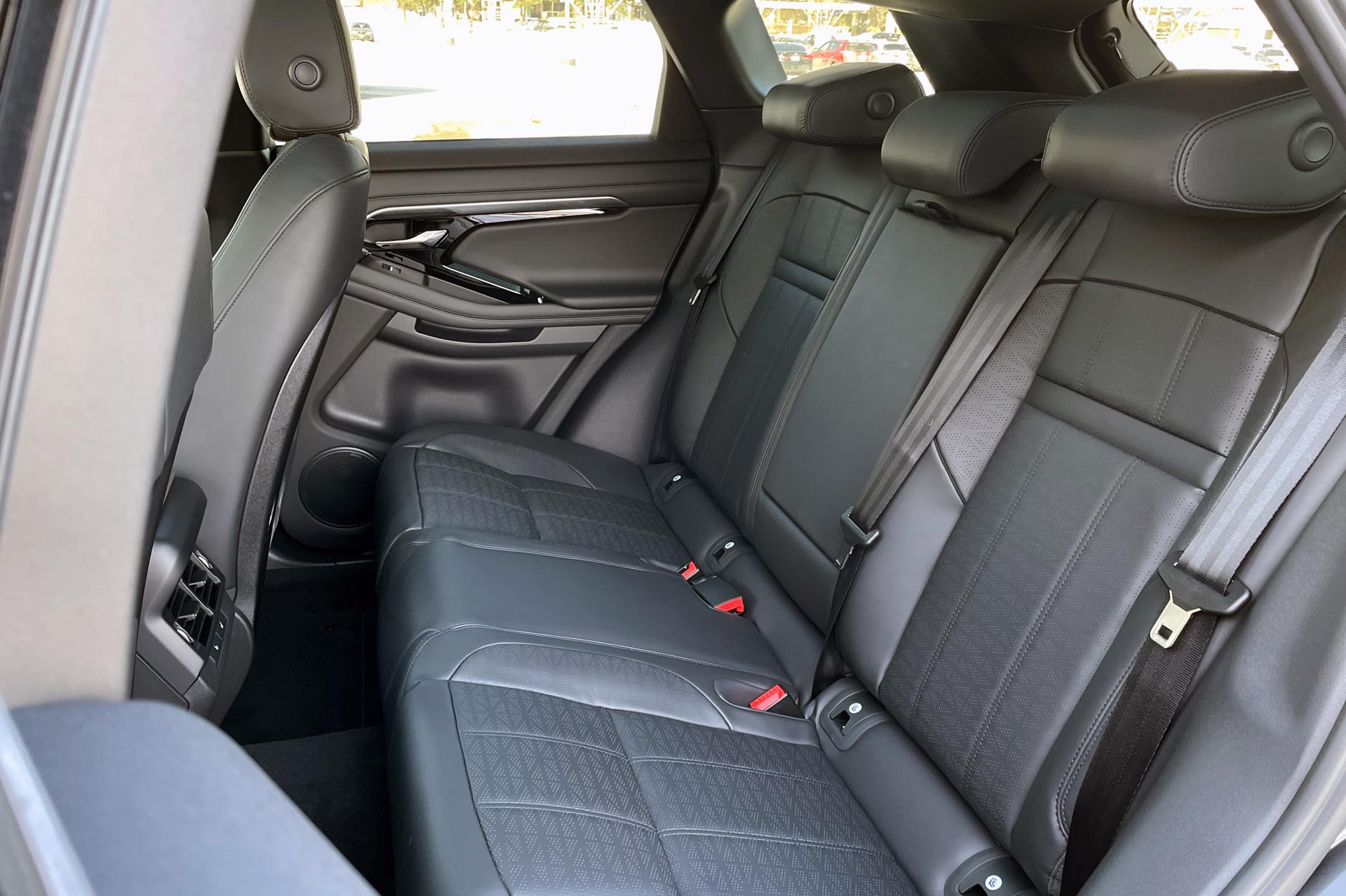 2022 Range Rover Evoque Review - AutoTrader.ca