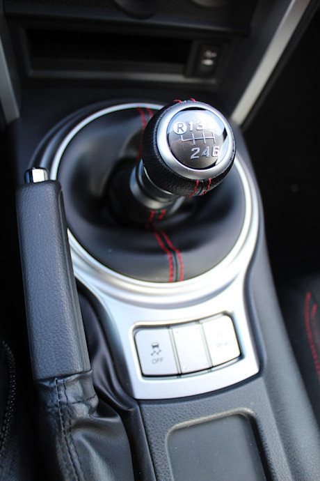 Editorial 2013 scion fr s   04 6661