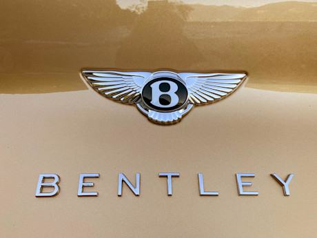 Editorial 2023 bentley bentayga 13 sb