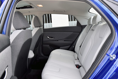 Editorial 2021 hyundai elantra 15 sha