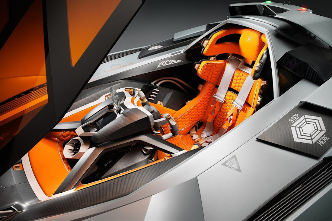 Lamborghini-Egoista_Concept-2013 (1).jpg