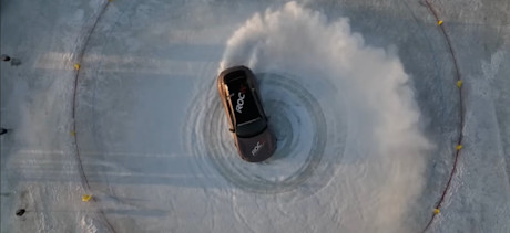 Porsche Taycan Cross Turismo (2022) donut record